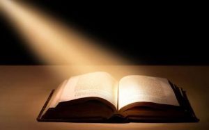 Vision Of Glowing Bible On The Pulpit - 6659 of 7000
